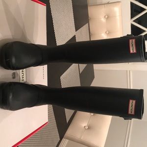 Matte black Hunter boots